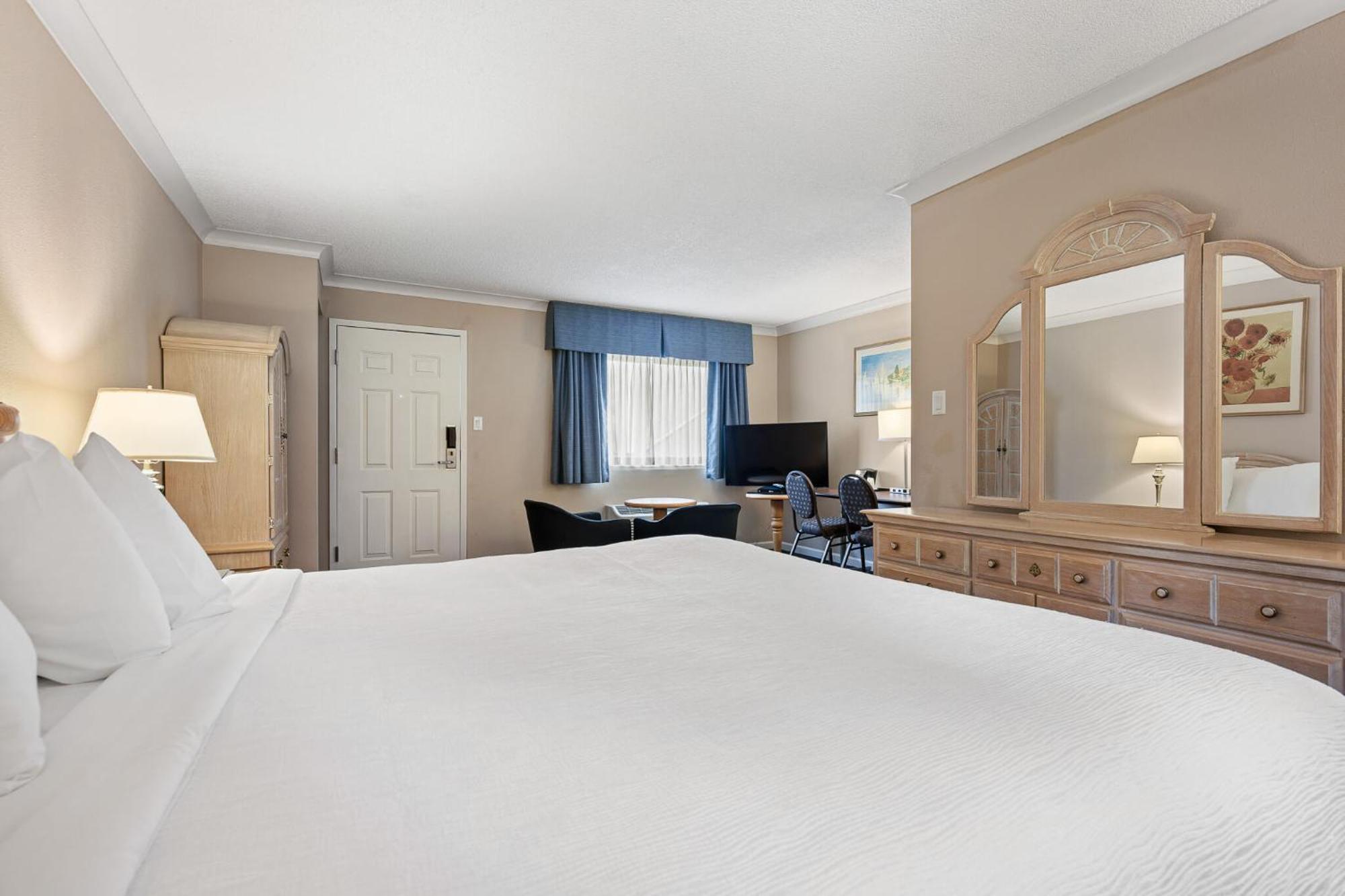 Glenwood Inn & Suites Trail Eksteriør bilde