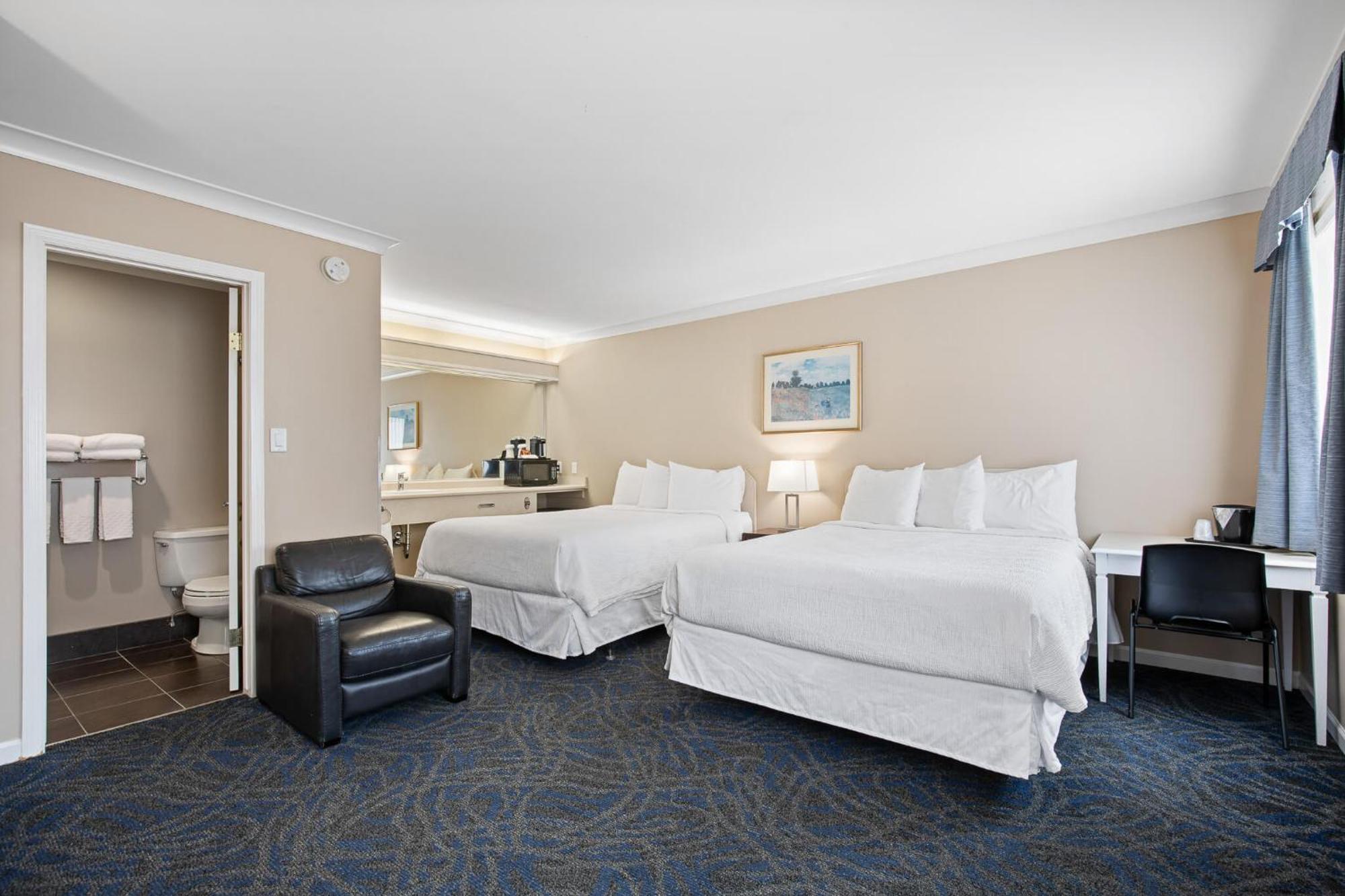 Glenwood Inn & Suites Trail Eksteriør bilde